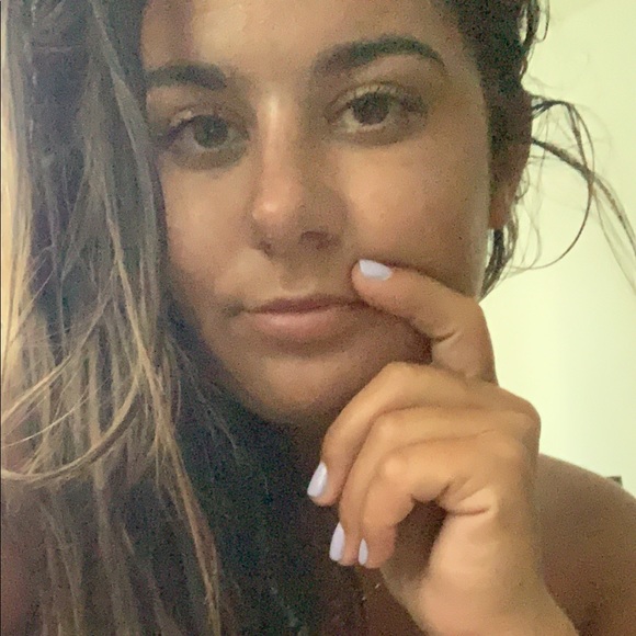 Meet your Posher, Francesca - Picture 1 of 1